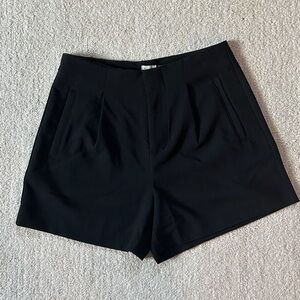 Black pleated Stretch Shorts